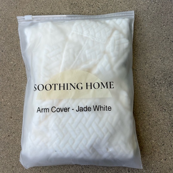 NWT Soothing Home Sofa Hero Arm Cover in Jade White - Picture 1 of 3